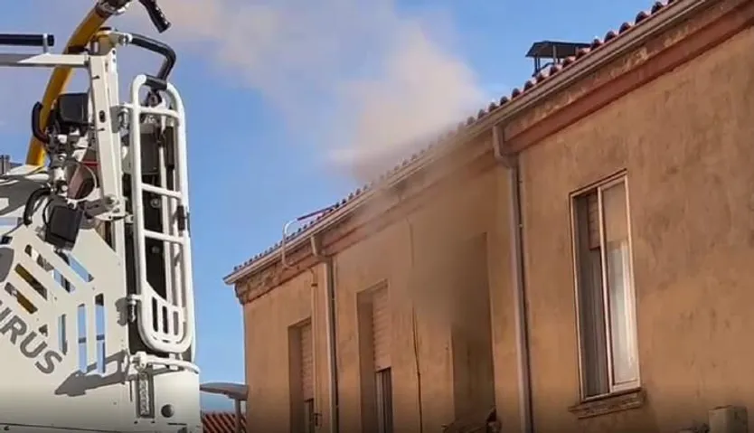 Un fallecido en el incendio de una vivienda en la calle Santa Teresita del niño Jesús