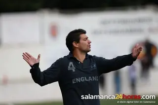 Aitor Granados, duda para el encuentro ante el Compostela
