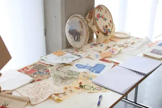 'Bordadoras, artistas y creadoras de ilusiones. Diferentes maneras de leer el paisaje' de Laly Molina Sobrino