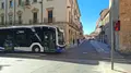 Un sistema de cámaras y luces protege a los salmantinos durante el giro de los autobuses en la plaza de Colón