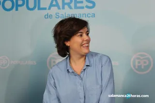 Soraya sáenz de santamaría en Salamanca campaña primarias (35)