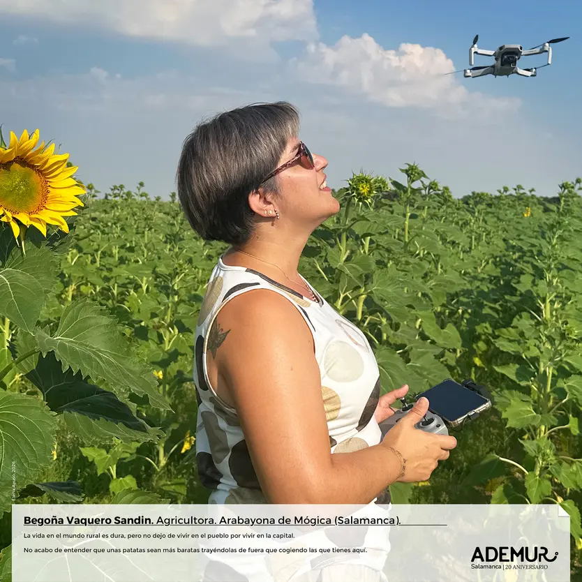 Begoña Vaquero, Agricultora En El Pedroso De La Armuña Y Piloto De Dron Para La Aplicación De Los Fitosanitarios. Imagen Ademur Salamanca