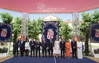 Toma de posesión de los miembros del Gobierno de la XII Legislatura. ICAL