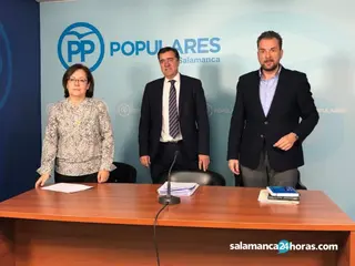 María Jesús Moro, José Antonio Bermúdez de Castro y Bienvenido de Arriba