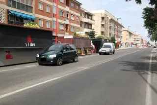 Las casetas de la Feria de Día reposan en la avenida de Madrid