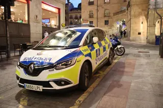 Coche de la policía local