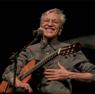 El músico y poeta brasileño Caetano Veloso será investido doctor ‘honoris causa’ por la Universidad de Salamanca el próximo 4 de septiembre