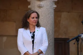 Entrega de los reconocimientos ‘Cielo de Salamanca’ de la AECC y la USAL durante la II Noche solidaria de la asociación