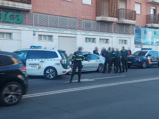 Operación policial en la calle Jamaica