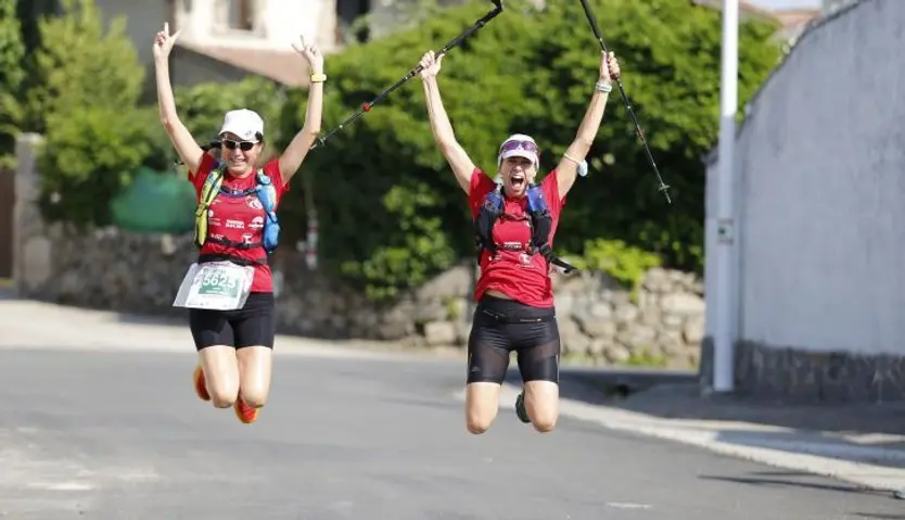 Dos de las participantes de la Ruta Vetona