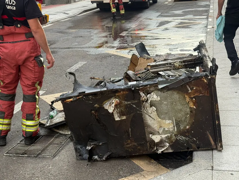 Daños materiales del incendio en un bar de la calle Concordia