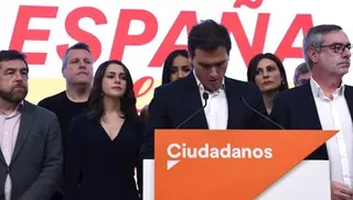 Rivera no dimite