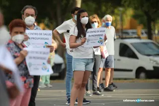 GALERÍA | Concentración para pedir el centro de salud de Prosperidad