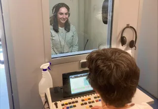 Foto realización de audiometría.