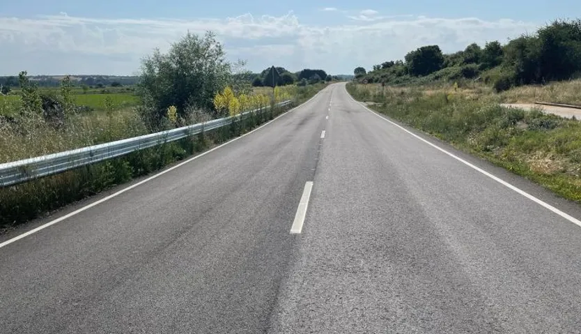 Carretera a Pino de Tormes por Florida