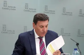 Archivo. El consejero de Economía y Hacienda y portavoz, Carlos Fernández Carriedo - Rubén Cacho (ICAL)