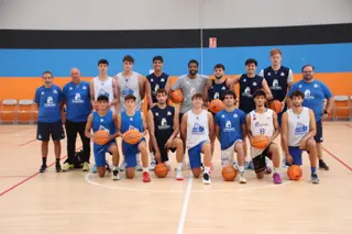 Primer entrenamiento de Perfumerías Avenida de Tercera FEB
