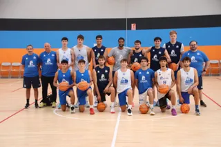 Primer entrenamiento de Perfumerías Avenida de Tercera FEB