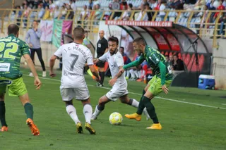 Sikorski debuta ante la Cultural Foto CyDLeonesa