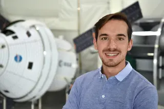 Pablo Turrión, ingeniero en la ESA.