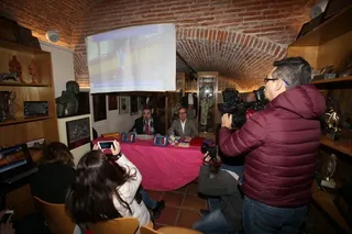 Conferencia sobre pañuelos de presidente