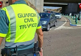 Control De Velocidad En La a 62. Guardia Civil De Tráfico