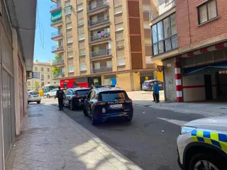 Amplio despliegue policial en la calle Palacio de Valdés por un aviso de pelea 