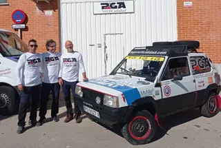 Integrantes del equipo salmantino, Pedro García como piloto, José Carlos Prats como copiloto y Carlos Moro como asistencia.