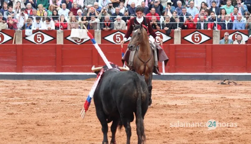 Corrida de rejones de Sánchez y Sánchez: momentos más destacados del quinto festejo de abono de la Feria Taurina Virgen de la Vega 2024. Fotos Carlos H.G