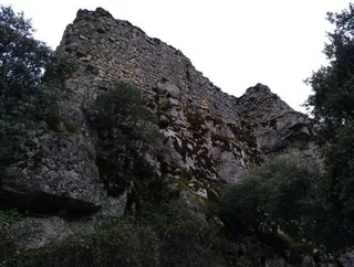 Muro principal castillo Navagallega