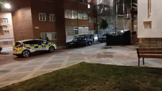 Policía Local localiza al conductor que derribó un semáforo en la calle Río Ríofrio durante la noche del viernes, 5 de mayo