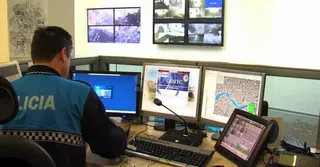 El Ministerio de Empleo se compromete a impulsar la jubilación anticipada de policías locales