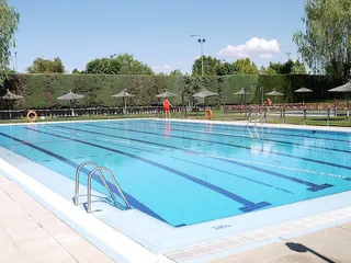Imagen de las piscinas de Carbajosa de la Sagrada