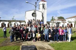 Habitantes de los pueblos de colonización del área de Machacón se encuentran hoy de visita a los núcleos de Águeda, Sanjuanejo, Ivanrey, arrabal de San Sebastián y Conejera