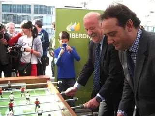 'La energía de la roja' llega a Salamanca de la mano de Vicente del Bosque