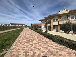 Urbanización entorno Vía Verde, junto cementerio