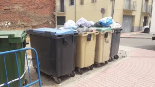 Basura en Alba de Tormes