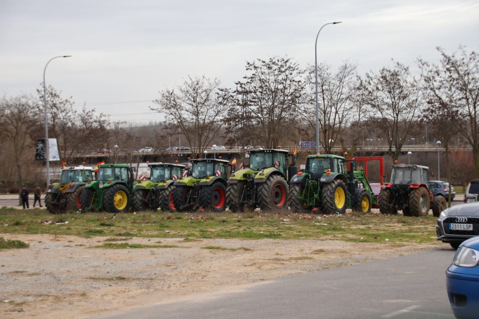 Tractorada en el parking de Las Bernardas en Salamanca este miércoles