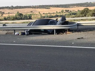 Salida de vía del vehículo en la A-66, en Fresno Alhándiga | Imagen cedida a Salamanca24horas