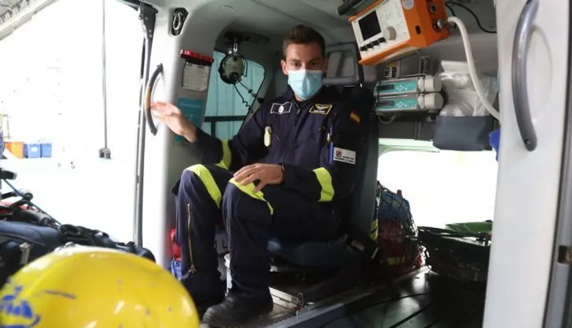 Helicóptero medicalizado del 112, aeropuerto de Matacán (14)