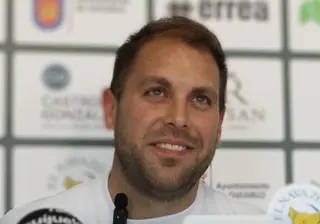 Alberto 'Chaquetin' en la rueda de prensa previa al partido del Guijuelo contra el Ourense.