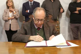 Firma de un convenio de colaboración en el ámbito de la seguridad vial en la circulación por las carreteras autonómicas.