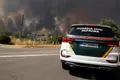 Imagen de archivo de un coche de la Guardia Civil en un incendio
