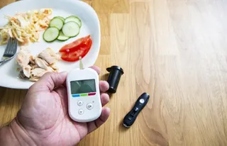 Diabetes, glucómetro.