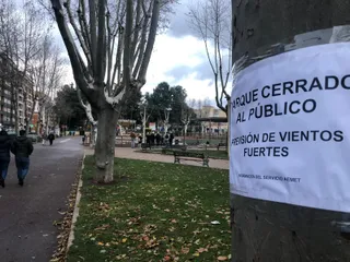Cierre de parques por rachas de viento