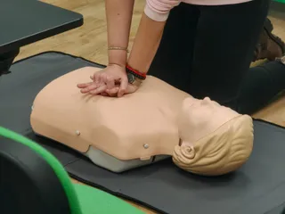 Muestra de una RCP en el aula de CSIF Salamanca