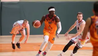 Jassey Demba, ante Zamora / FOTO SALAMANCA24HORAS.COM