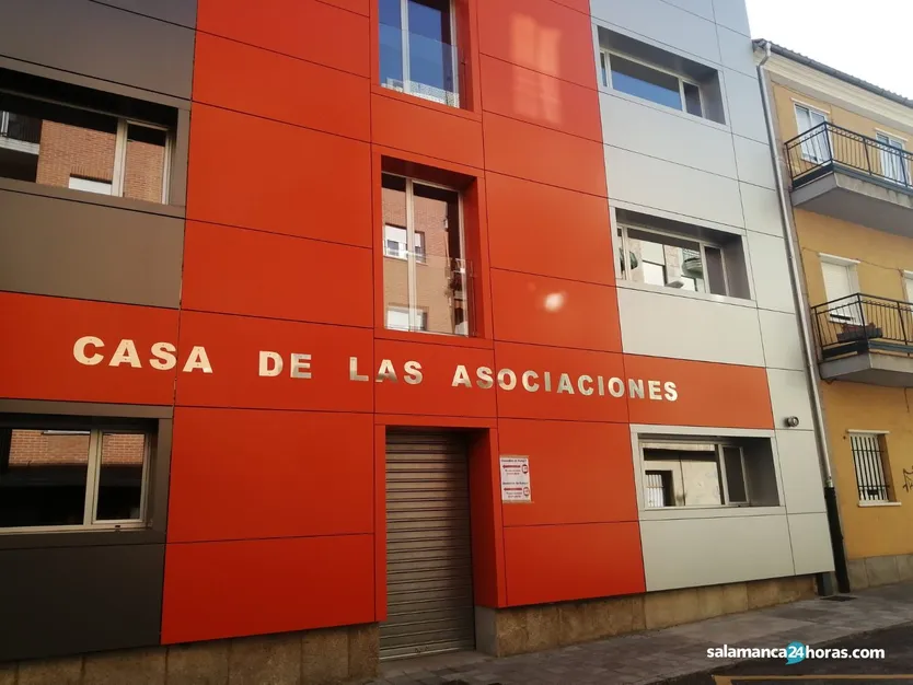 Casa de las asociaciones donde se realizan los grupos de reuniones de La Mano de AA