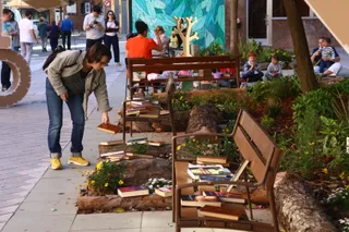 Quedada de lectura en el barrio del Oeste por el Día del Libro | Mateo G.J.
