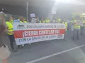 Protesta de los vecinos de Villamayor frente a la Junta 